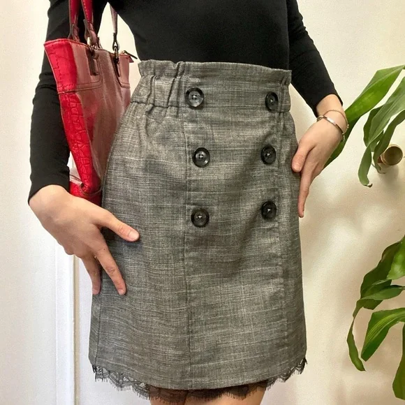 Vintage-Inspired Grey Plaid Lace Trim Mini Skirt Size XS - Picture 5 of 8